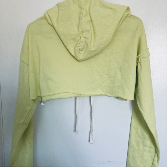 XS Urban Outfitters Cropped Hoodie NWT - Picture 5 of 5